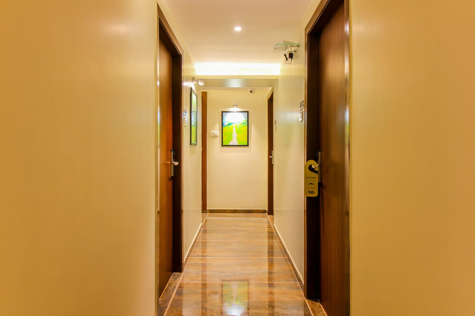 Fluorescent By Bizzgrow Hotels International Airport - Formerly Known As Byaris International 뭄바이 외부 사진